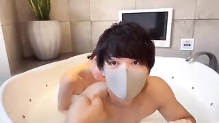 Japanese guy’s slippery handjob results in massive cum shot
