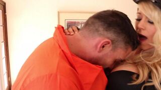A fugitive criminal got fucked by a hot police officer