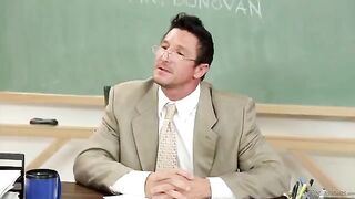 Student gets a good mark after sucking her teacher’s dick