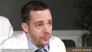 A girl came to the doctor-tutor for a practice session