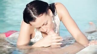 Russian beauty fucked in swimming pool