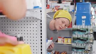 Bodega Bro Unlocks Impossible Achievement - Jordyn Falls, Gaby Ortega / Brazzers