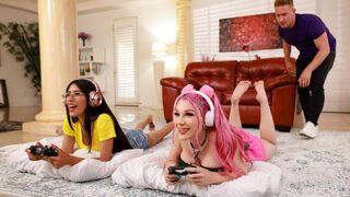 The girl doesn't know which hole to choose in the roleplay