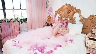 A girl with a beautiful body has a glamorous way of life