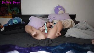 Hot teen in stockings makes foot fetish fantasies come true with a toe-sucking solo performance