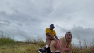 Pinay got fucked by stranger in outdoor risky sex