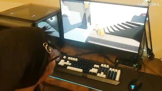 A guy challenged his girlfriend to a sex game inspired by their favorite video game