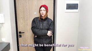 The delivery girl gave me a blowjob as a compensation for lost order