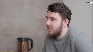 I let my roommate cum in my pussy, it was awesome