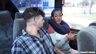 A girl is talking about her pick-up and minet experiences