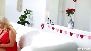 It's cooler than a French kiss. The couple demonstrates their skills in passionate intimacy