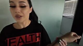 A goth girl felt the power of an impressive cock