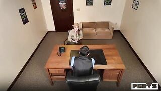 I received a briefing on the bed with a tatted MILF