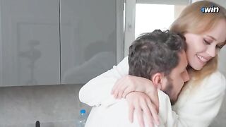 The plumber came to fix the leak and the housewife got his cock in her mouth