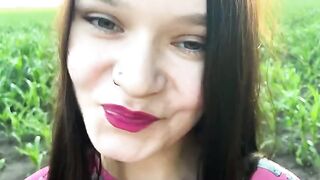 A hot chick is fucking in the cornfield, just like in the fantasies many have
