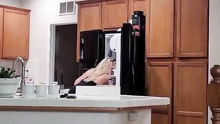 A blonde with big boobs doesn’t mind getting caught, she wants more
