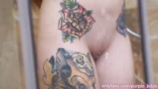 Guy fucked his stepsister in the shower, a steamy and forbidden encounter